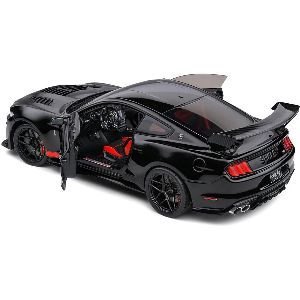 2022 Shelby G.T. 500 - Black 1:18 Scale Diecast Model Car by Solido