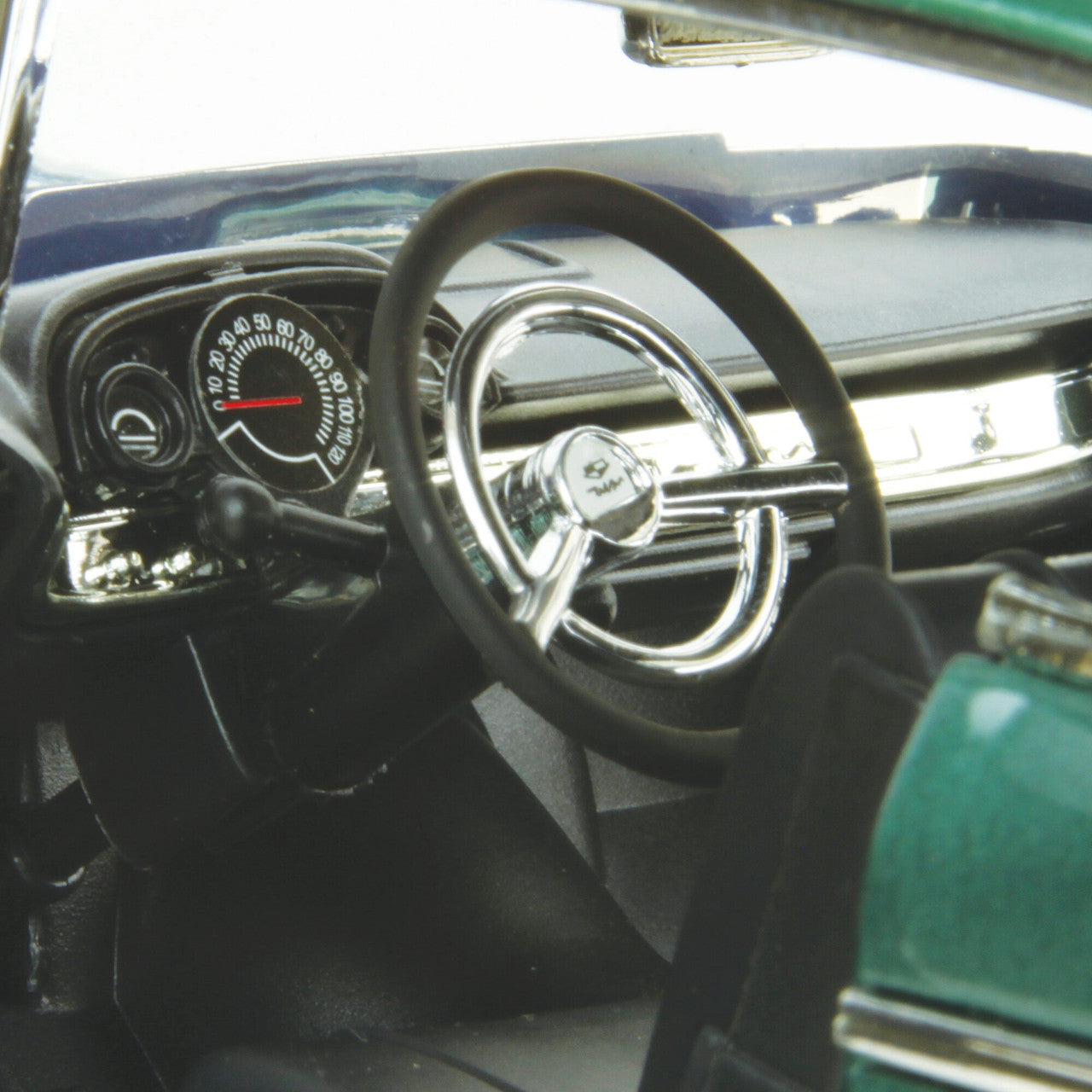 1957 Chevy Bel Air Coupe 1:18 Scale Diecast Model Car by Motormax
