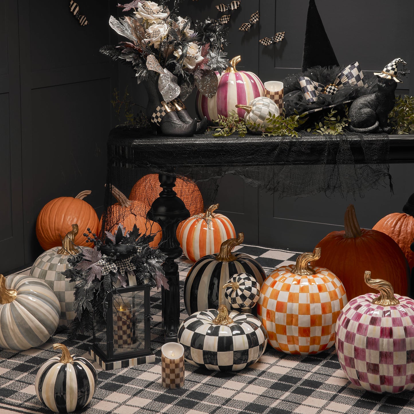 Courtly Check Glossy Mini Pumpkin