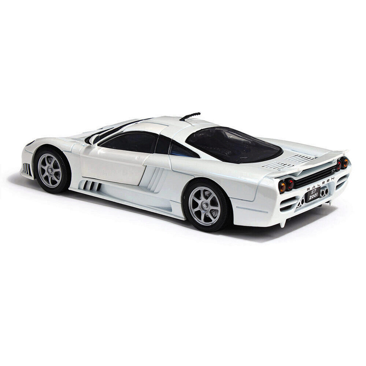 Saleen S7 - Pearl White 1:18 Scale Diecast Model Car by Motormax