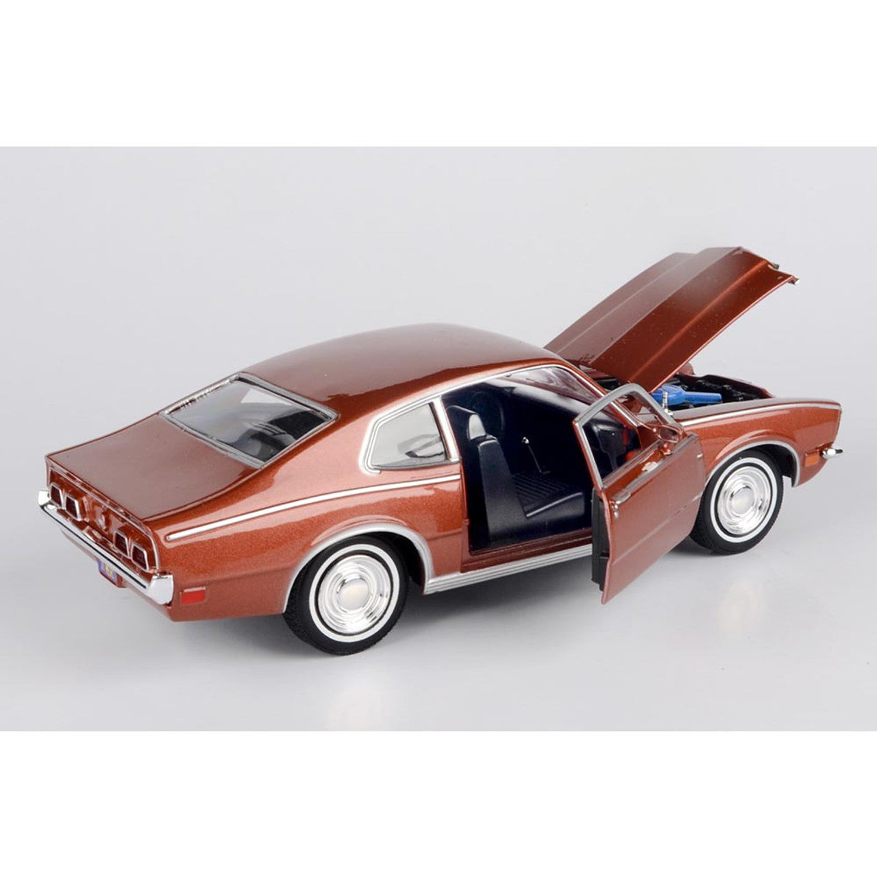 1971 Mercury Comet - Metallic Brown 1:24 Scale Diecast Model Car by Motormax