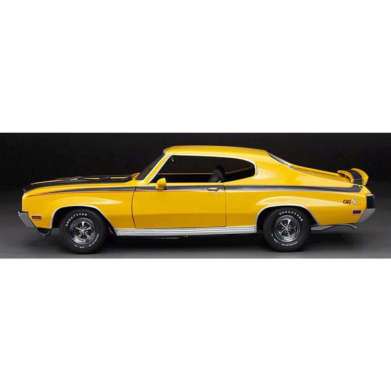 1970 Buick GSX - Yellow 1:18 Scale Diecast Model Car by Sunstar