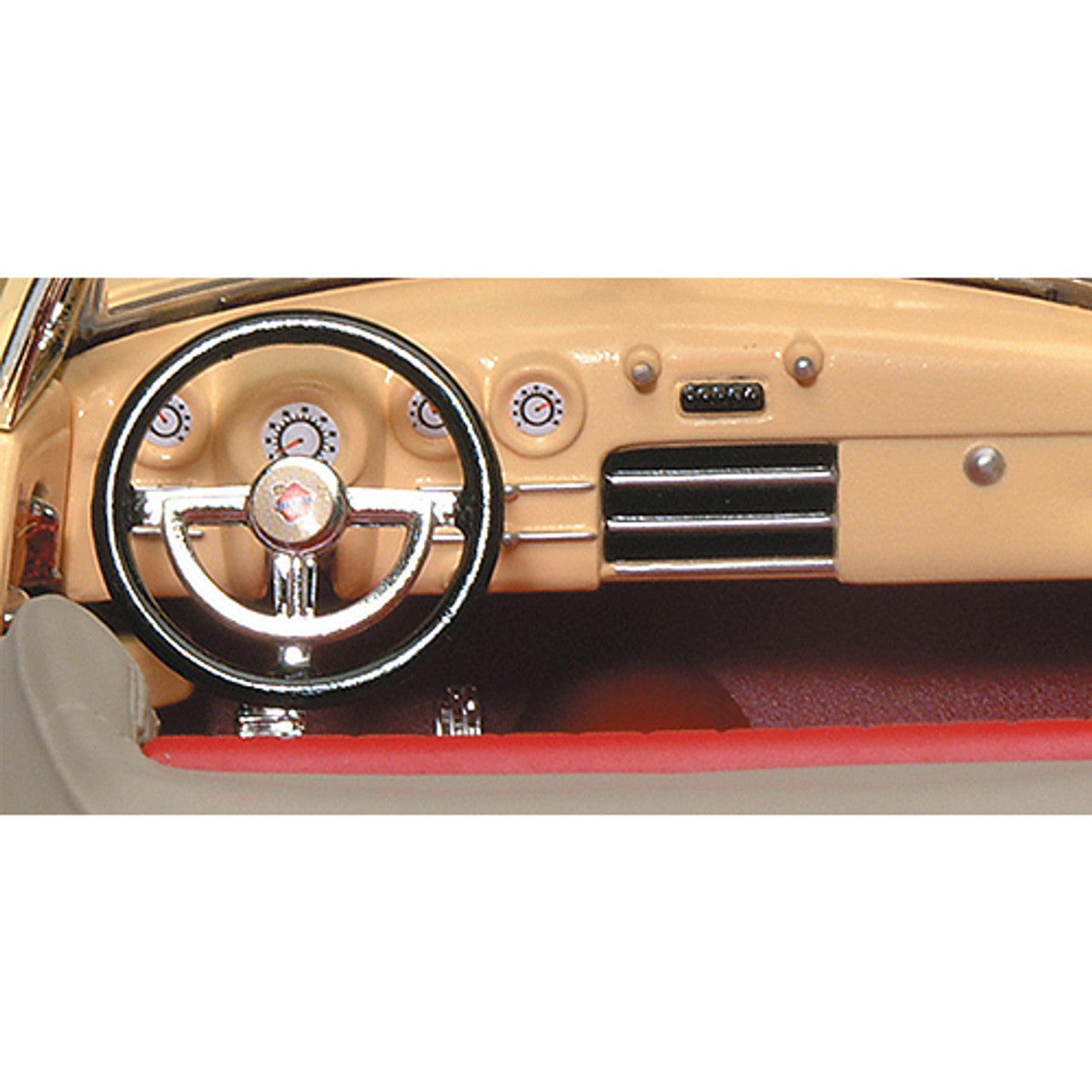 1949 Buick Roadmaster Convertible 1:18 Scale Diecast Model by Motormax