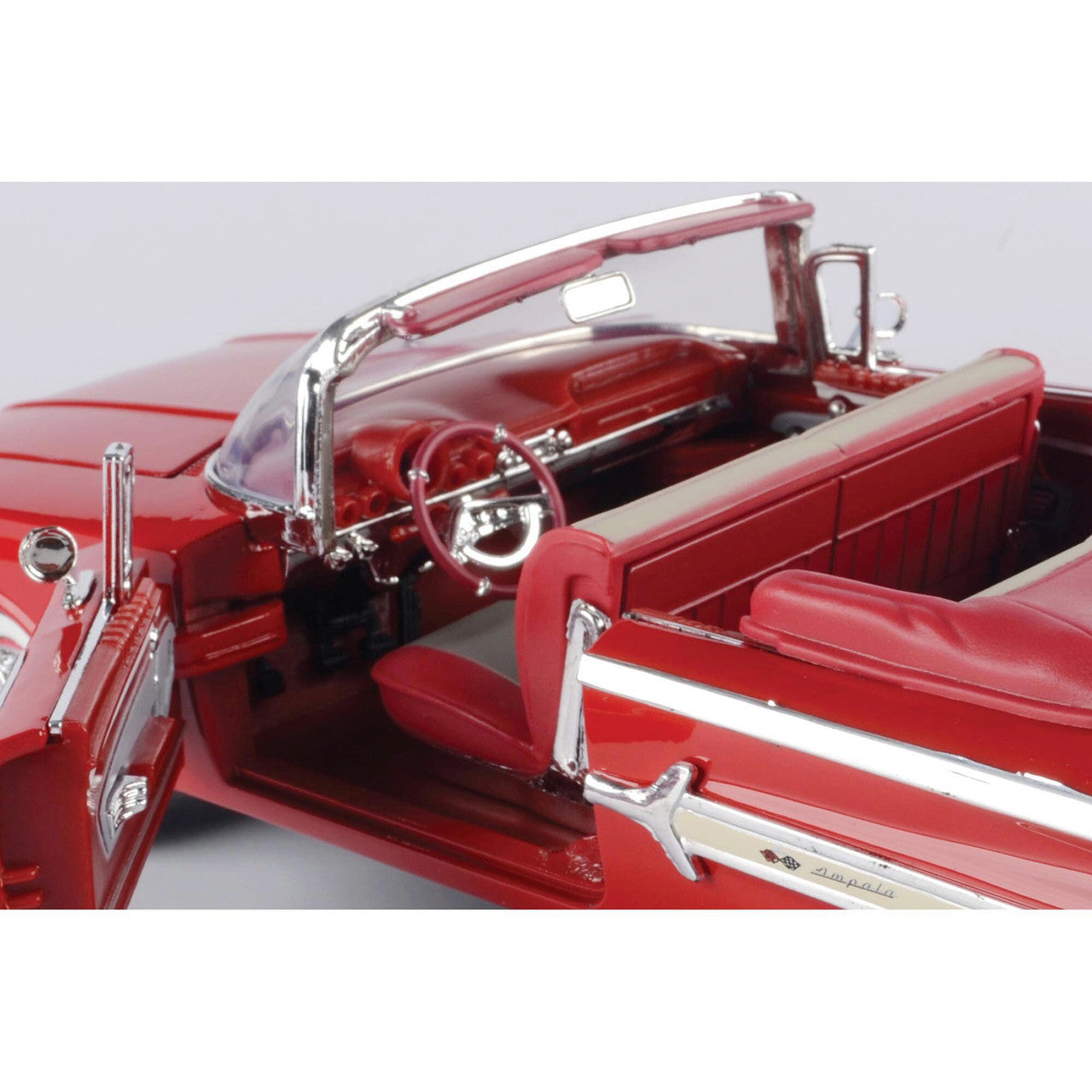 1960 Chevrolet Impala 1:18 Scale Diecast Model Car by Motormax