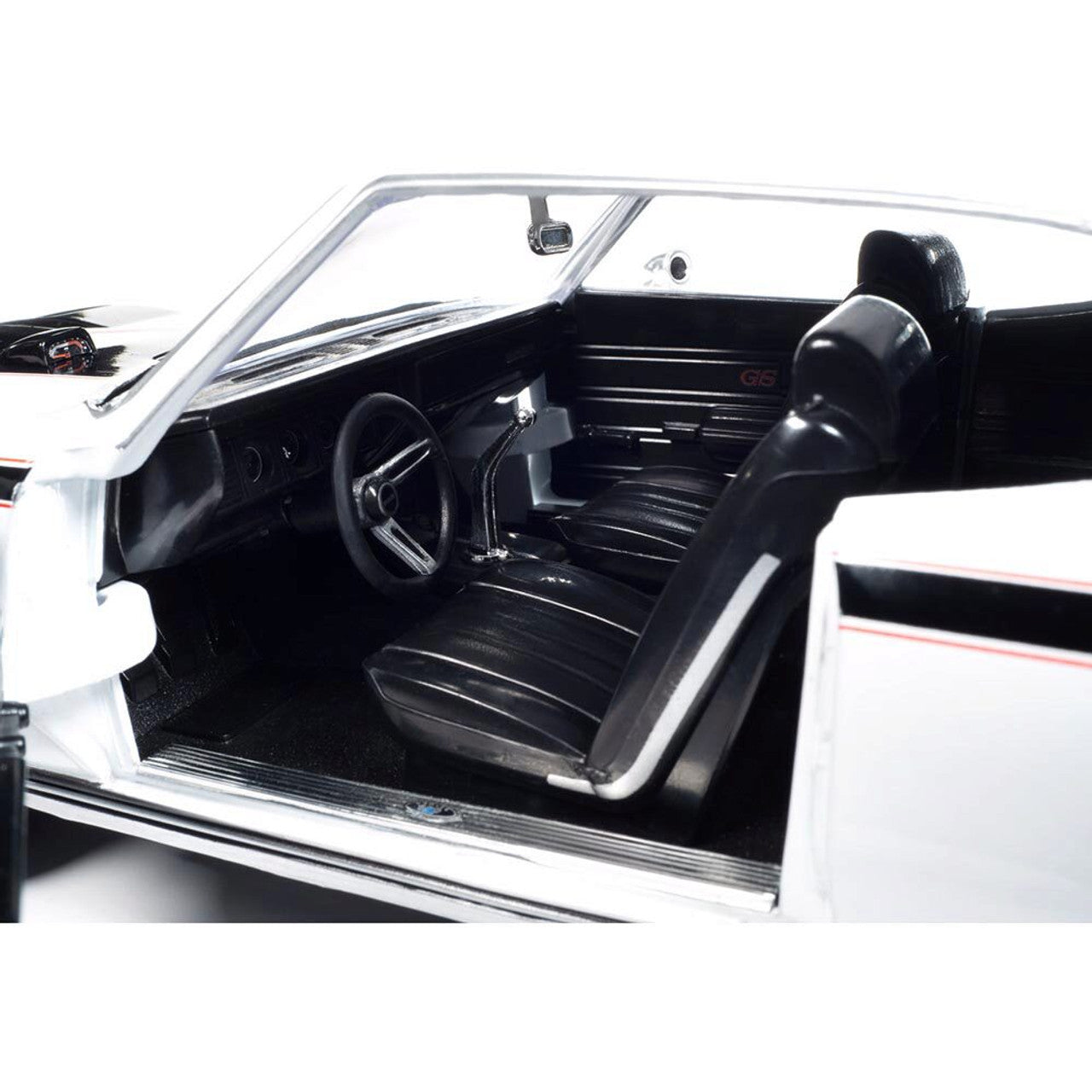 1970 Buick Hardtop GSX (MCACN) - Apollo White 1:18 Scale Diecast Model Car by American Muscle - Ertl