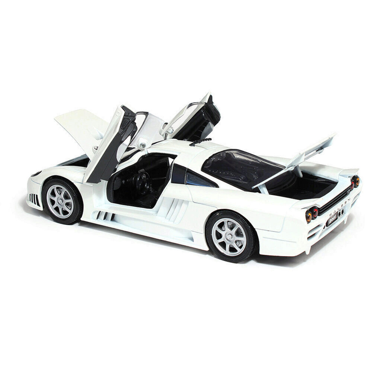 Saleen S7 - Pearl White 1:18 Scale Diecast Model Car by Motormax