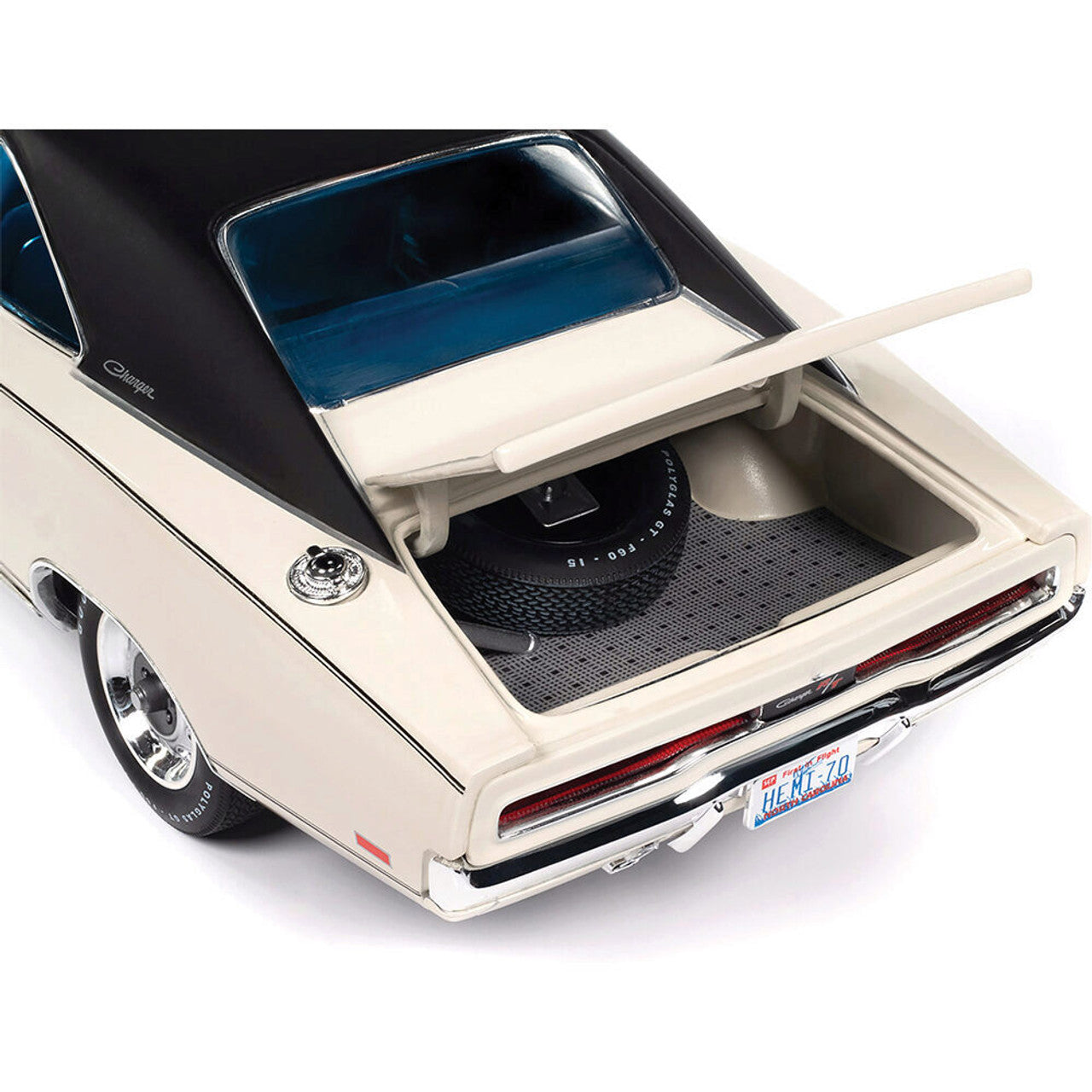 1970 Dodge Charger R/T MCACN - White 1:18 Scale Diecast Model Car by American Muscle - Ertl