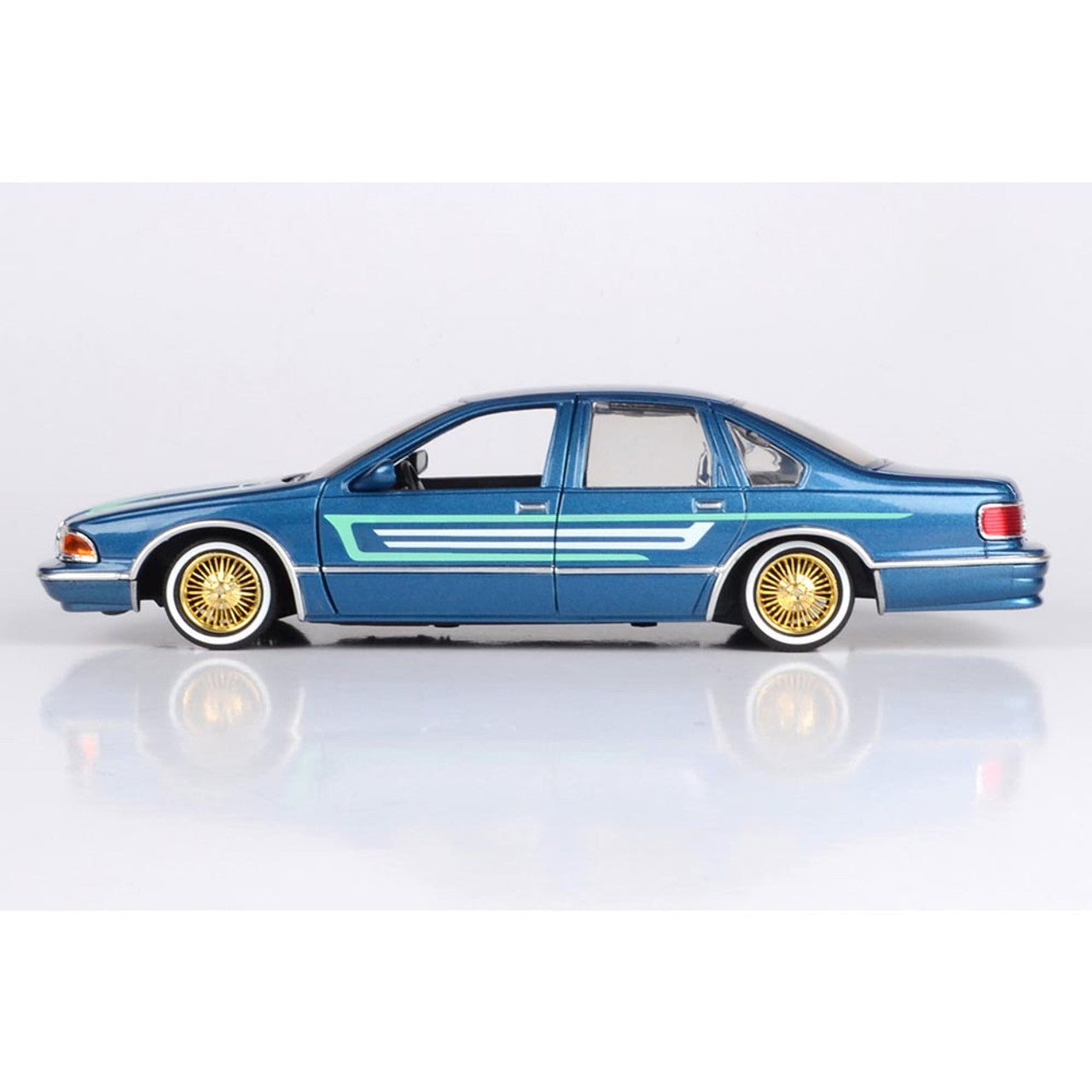 1993 Chevy Caprice - Get Low 1:24 Scale Diecast Model Car by Motormax
