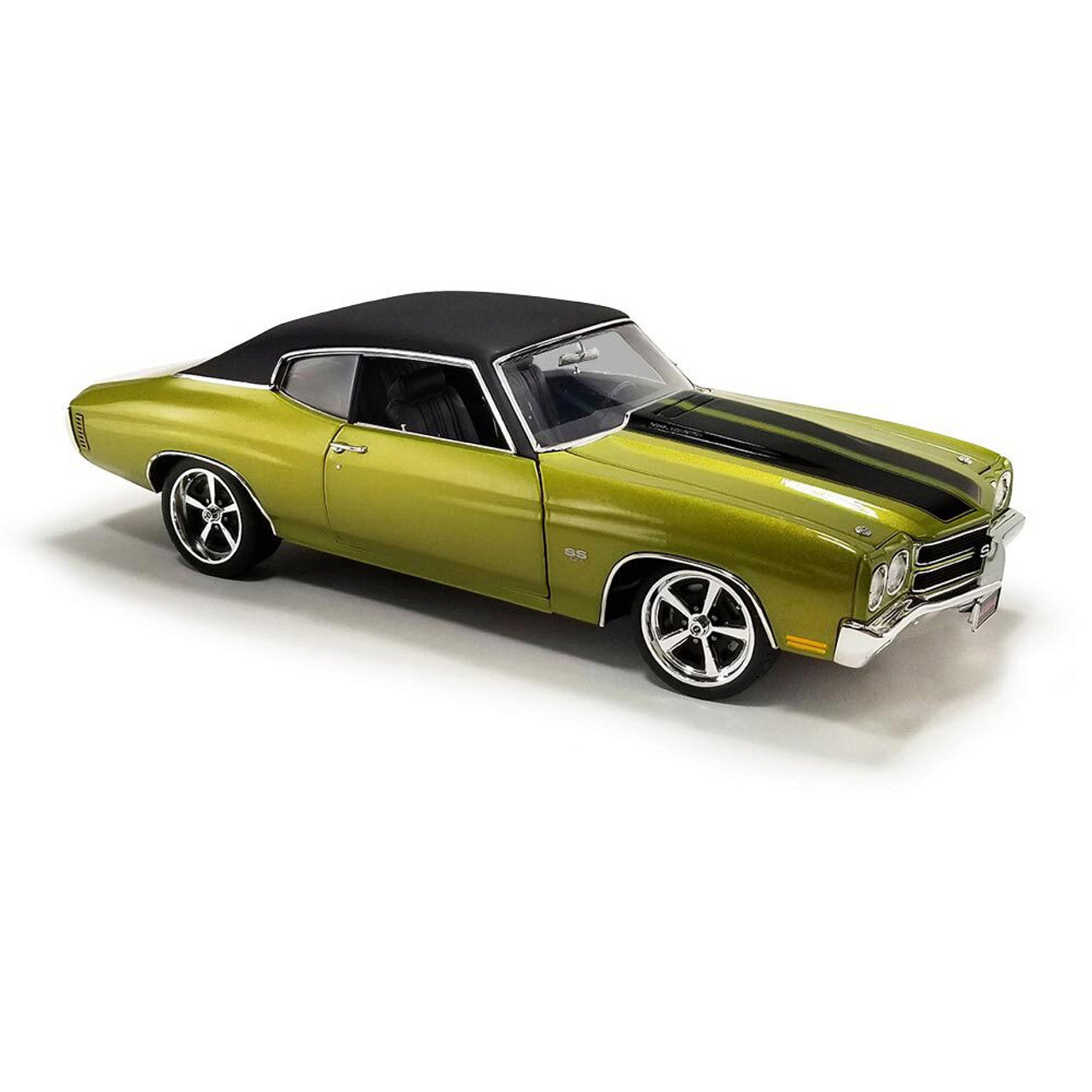 1970 Chevrolet Chevelle SS Restomod - Green with Vinyl Top 1:18 Scale Diecast Model Car by Acme