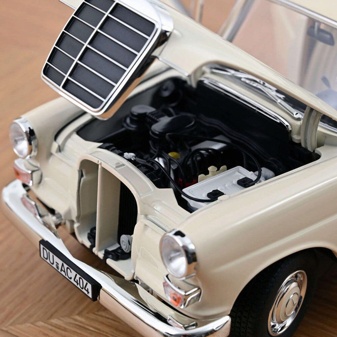 1966 Mercedes-Benz 200 Universal - Cream 1:18 Scale Diecast Model Car by Norev