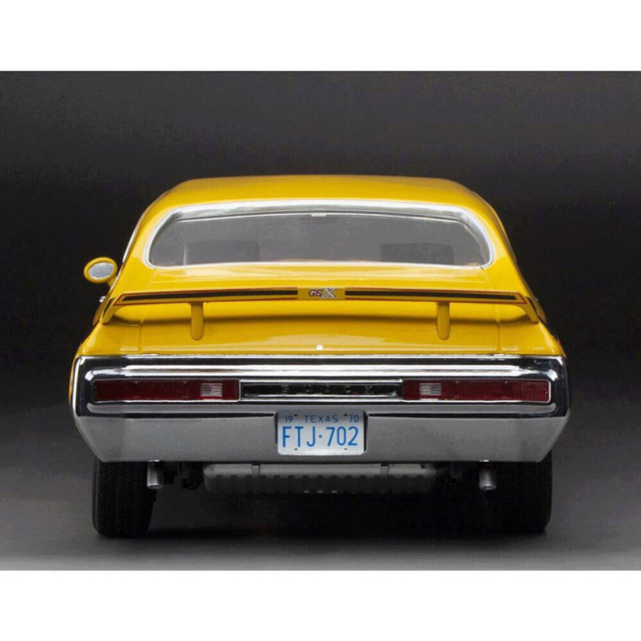 1970 Buick GSX - Yellow 1:18 Scale Diecast Model Car by Sunstar