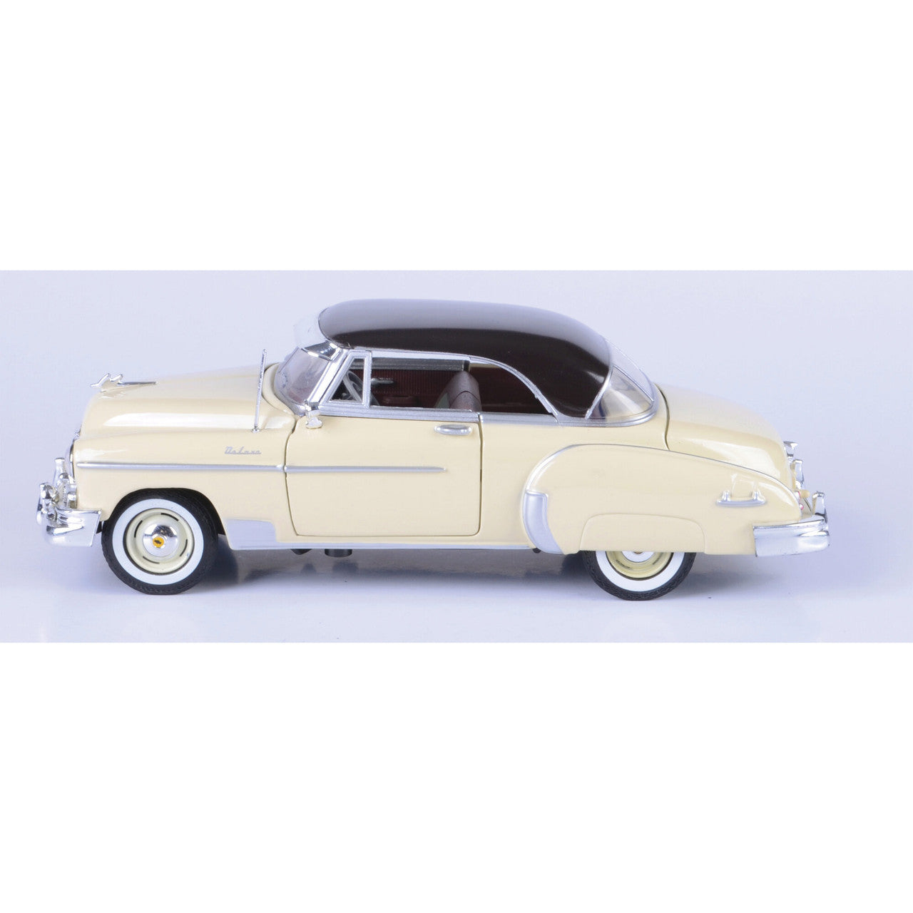1950 Chevy Bel Air - Yellow 1:24 Scale Diecast Model Car by Motormax