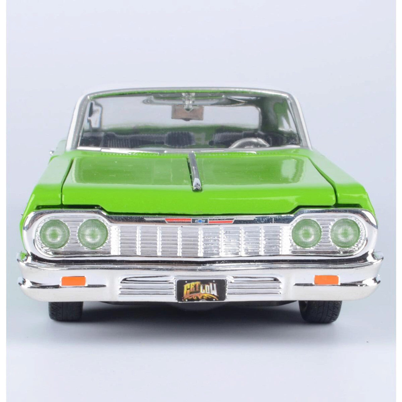 1964 Chevy Impala Low Rider - Metallic Light Green with White Top 1:24 Scale Diecast Model Car by Motormax
