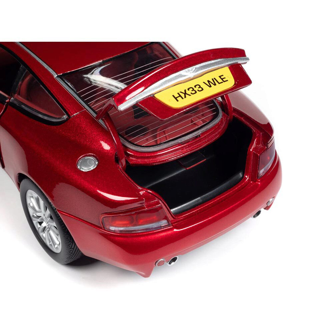 2005 Aston Martin V-12 Vanquish S 1:18 Scale Diecast Model Car by Auto World