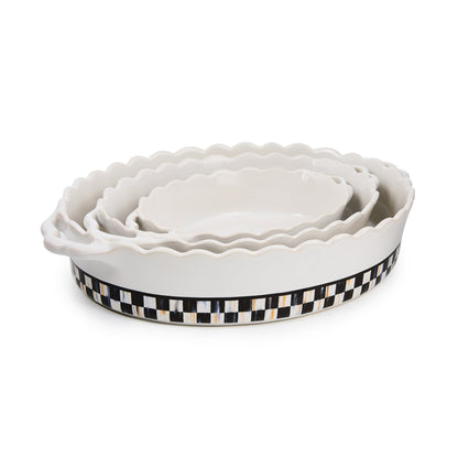 Courtly Check Everyday Large Oval Baker