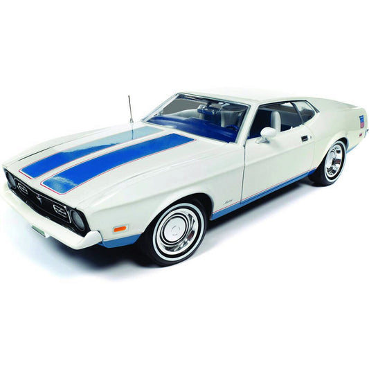 1972 Ford Mustang Fastback  (Class of 1972) 1:18 Scale Diecast Model Car by American Muscle - Ertl