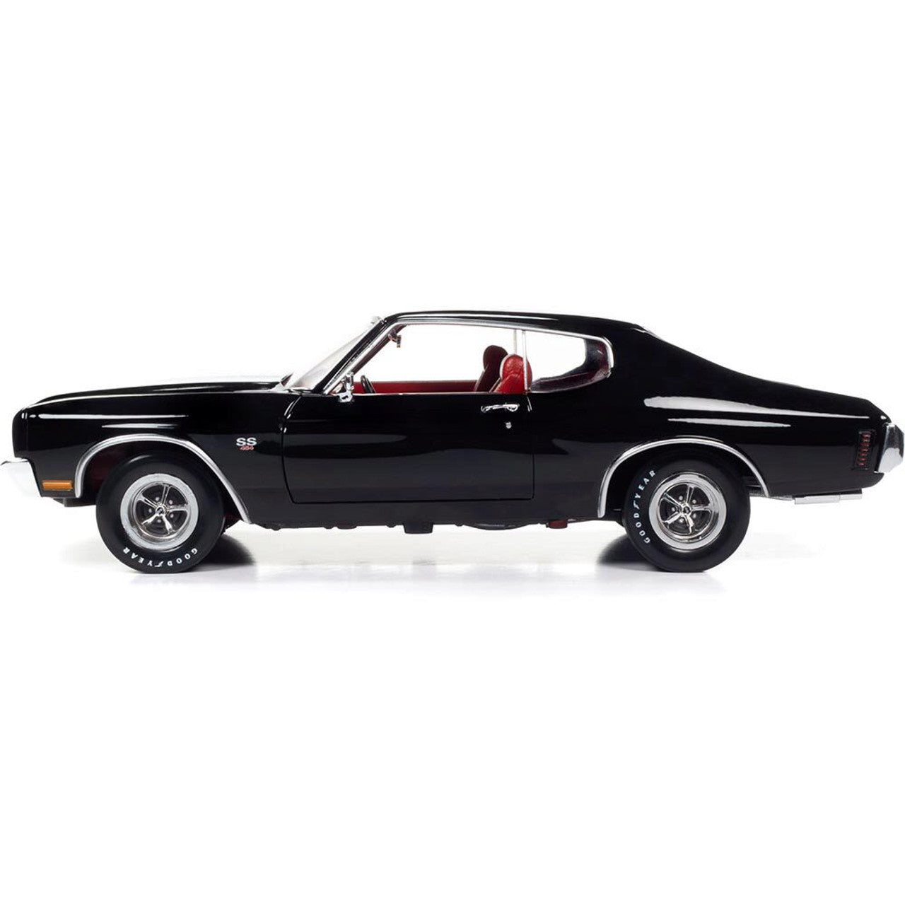 1970 Chevrolet Chevelle Hardtop (Hemmings Muscle Machines) 1:18 Scale Diecast Model Car by American Muscle - Ertl