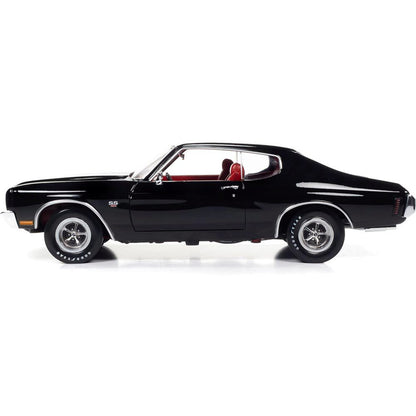 1970 Chevrolet Chevelle Hardtop (Hemmings Muscle Machines) 1:18 Scale Diecast Model Car by American Muscle - Ertl
