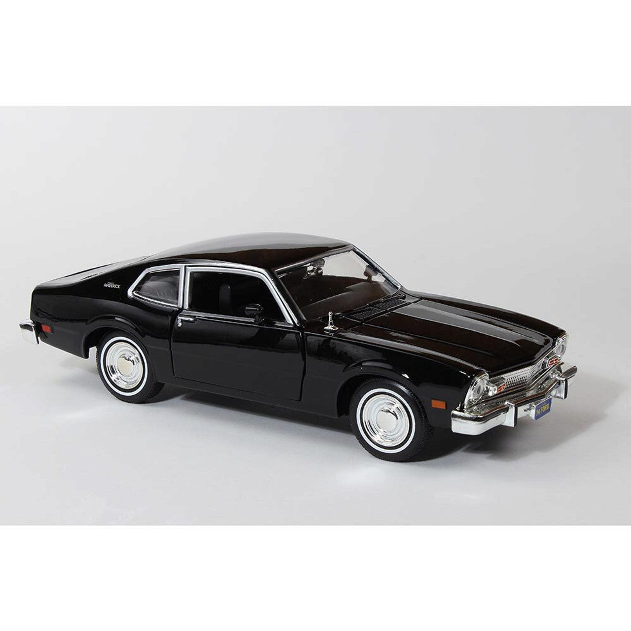 Forgotten Classics - Ford Maverick - Black 1:24 Scale Diecast Model Car by Motormax
