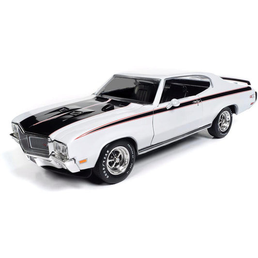 1970 Buick Hardtop GSX (MCACN) - Apollo White 1:18 Scale Diecast Model Car by American Muscle - Ertl