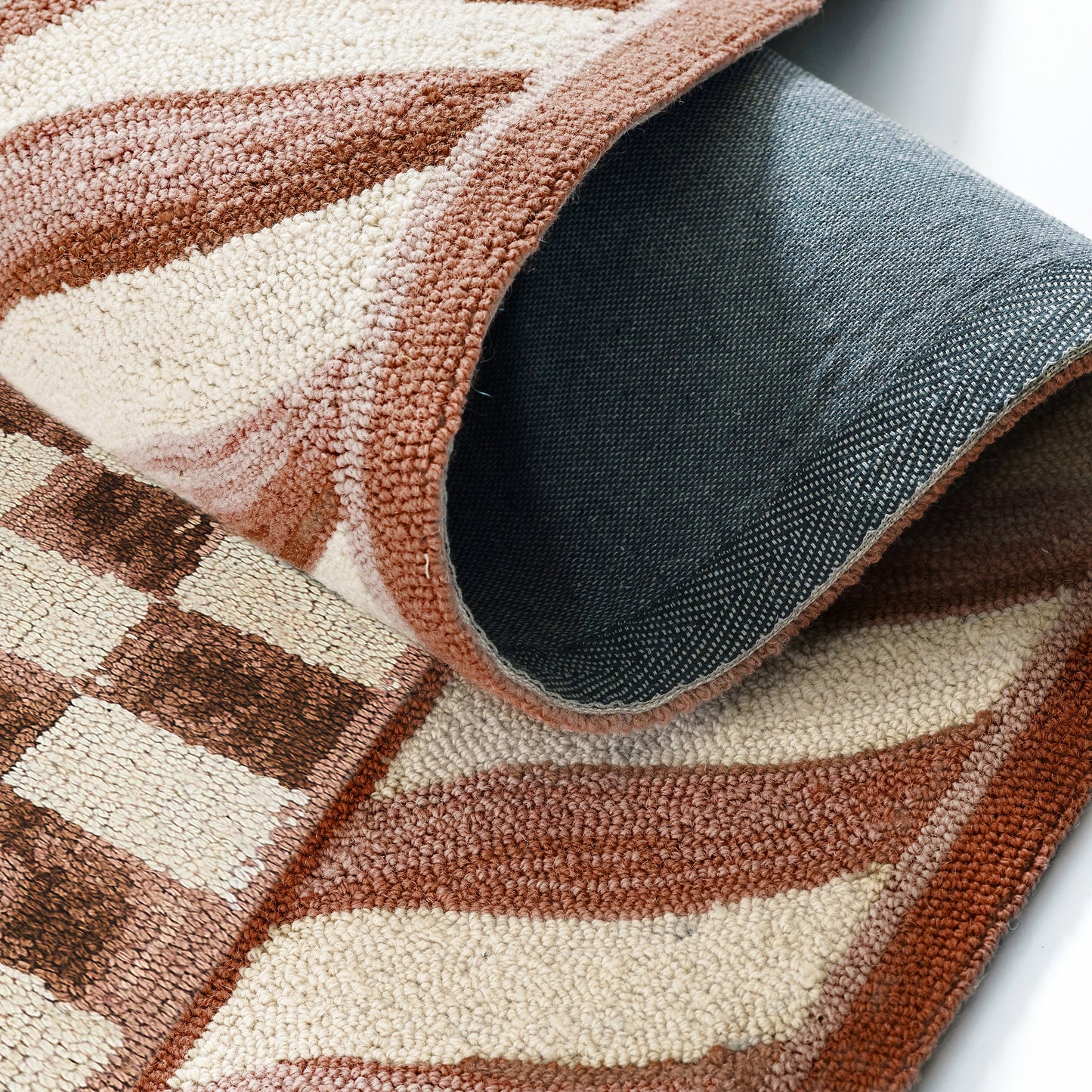 Mocha Check 2¡ä x 3¡ä Rug