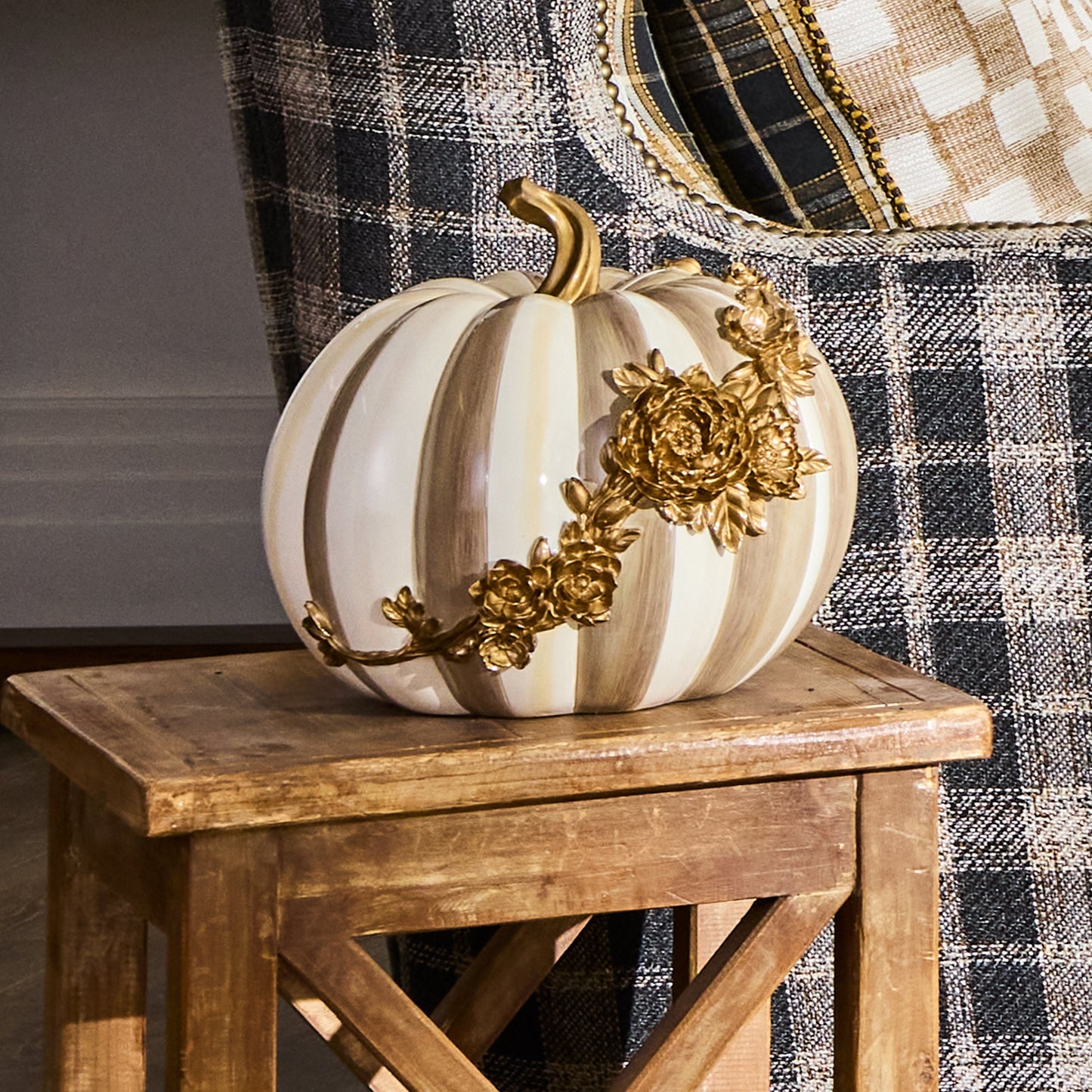 Mocha Stripe Floral Garland Pumpkin