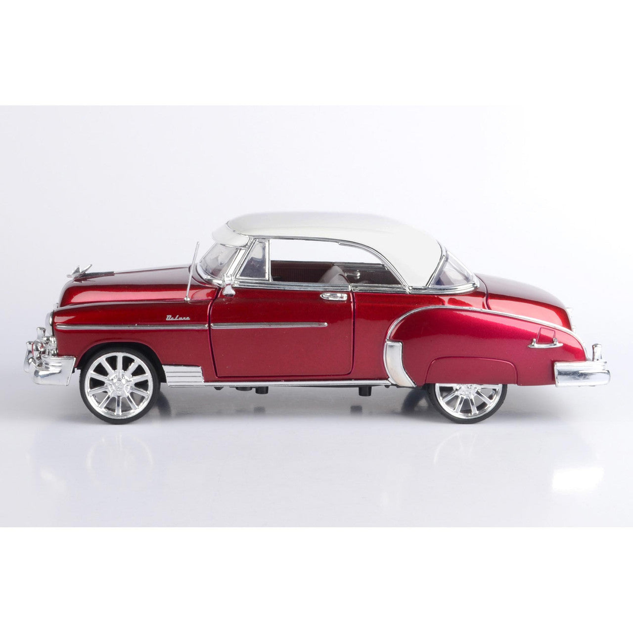 1950 Chevy Bel Air-Metallic Red w/ White Top 1:18 Scale Diecast Model Car by Motormax