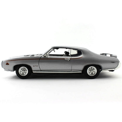 1969 Pontiac GTO Judge - Silver 1:18 Scale Diecast Model Car by Motormax