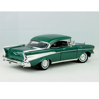 1957 Chevy Bel Air Coupe 1:18 Scale Diecast Model Car by Motormax