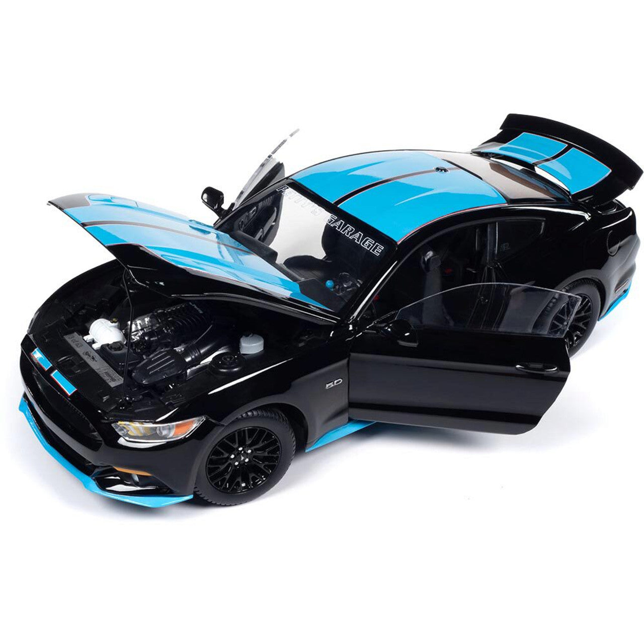 2015 Ford Mustang Petty's Garage 1:18 Scale Diecast Model Car by Auto World