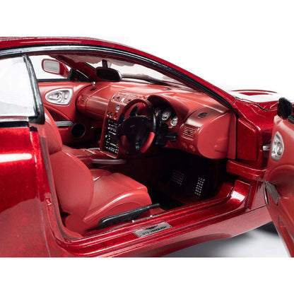 2005 Aston Martin V-12 Vanquish S 1:18 Scale Diecast Model Car by Auto World
