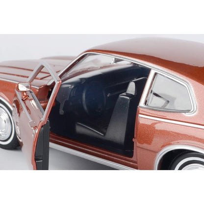 1971 Mercury Comet - Metallic Brown 1:24 Scale Diecast Model Car by Motormax