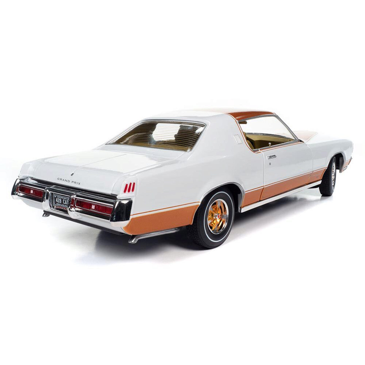 1969 Pontiac Grand Prix (Royal Bobcat) - Cameo White 1:18 Scale Diecast Model Car by American Muscle - Ertl