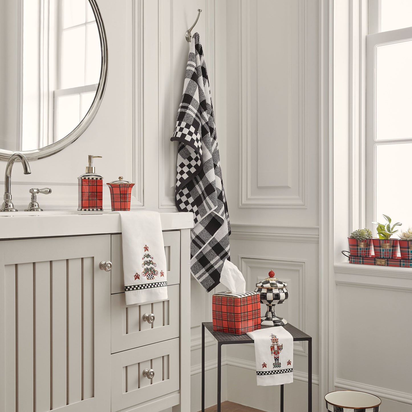 Nutcracker &amp; Tree Guest Towels, Set of 2