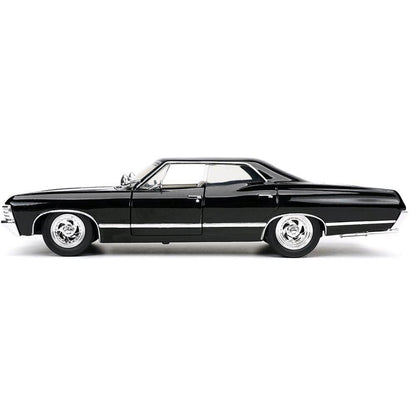1967 Supernatural Chevy Impala SS w/Dean Winchester Figure 1:24 Scale Diecast Model Car by Jada Toys