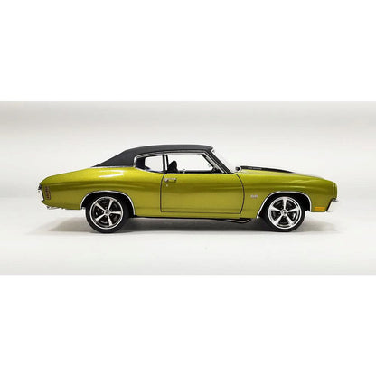 1970 Chevrolet Chevelle SS Restomod - Green with Vinyl Top 1:18 Scale Diecast Model Car by Acme