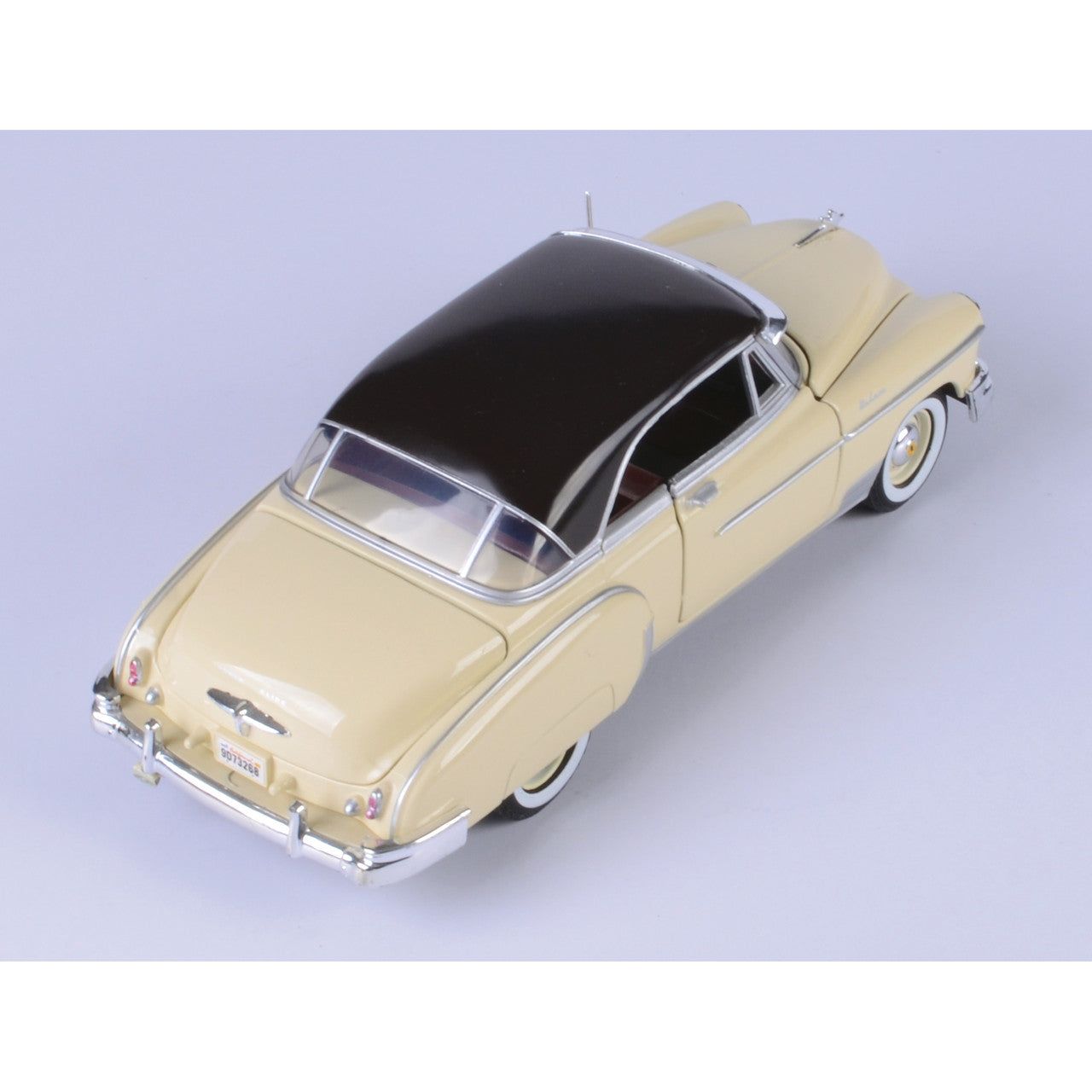1950 Chevy Bel Air - Yellow 1:24 Scale Diecast Model Car by Motormax