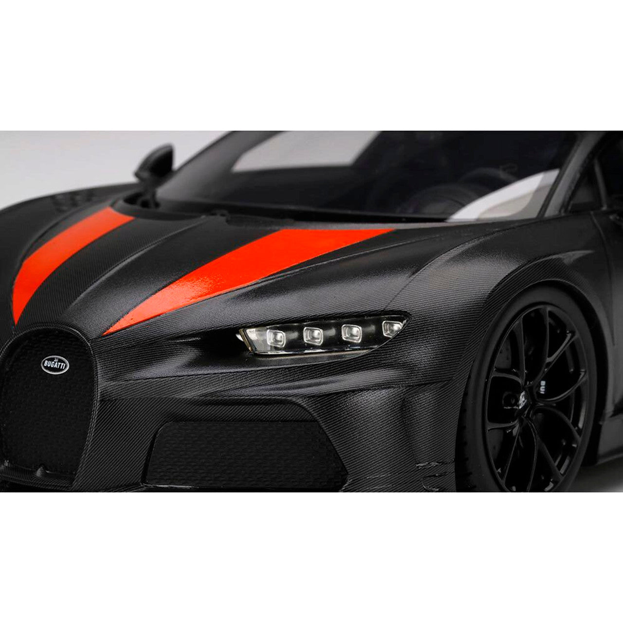 Bugatti Chiron Super Sport - 300+ MPH World Record Setter 1:18 Scale Cast Resin Model Car by Top Speed