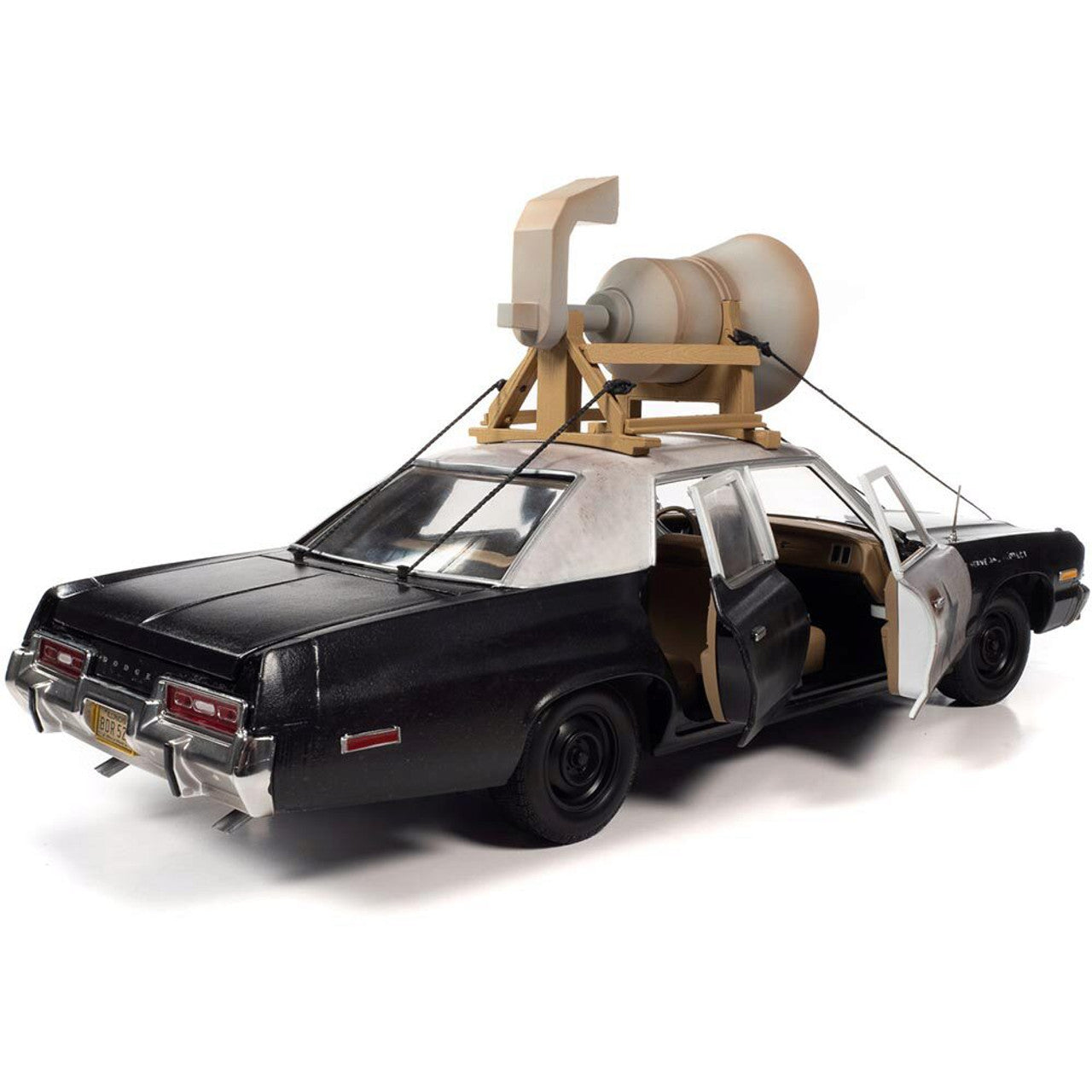 Blues Brothers 1974 Dodge Monaco Police Pursuit with Jake & Elwood Figures 1:18 Scale Diecast Model Car by Auto World