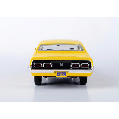 1971 Mercury Comet GT - Yellow 1:24 Scale Diecast Model Car by Motormax