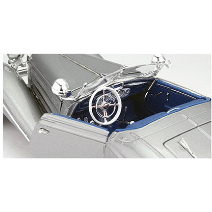 1936 Mercedes 500 K Special Roadster - silver 1:18 Scale Diecast Model by Maisto