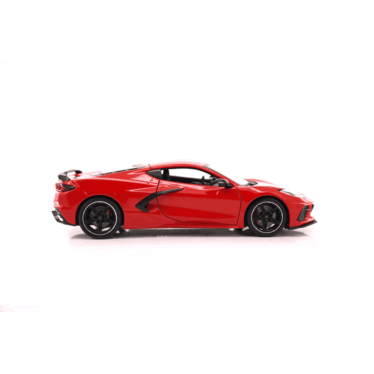 2020 Corvette Stingray C8 - Red 1:18 Scale Diecast Model Car by Maisto