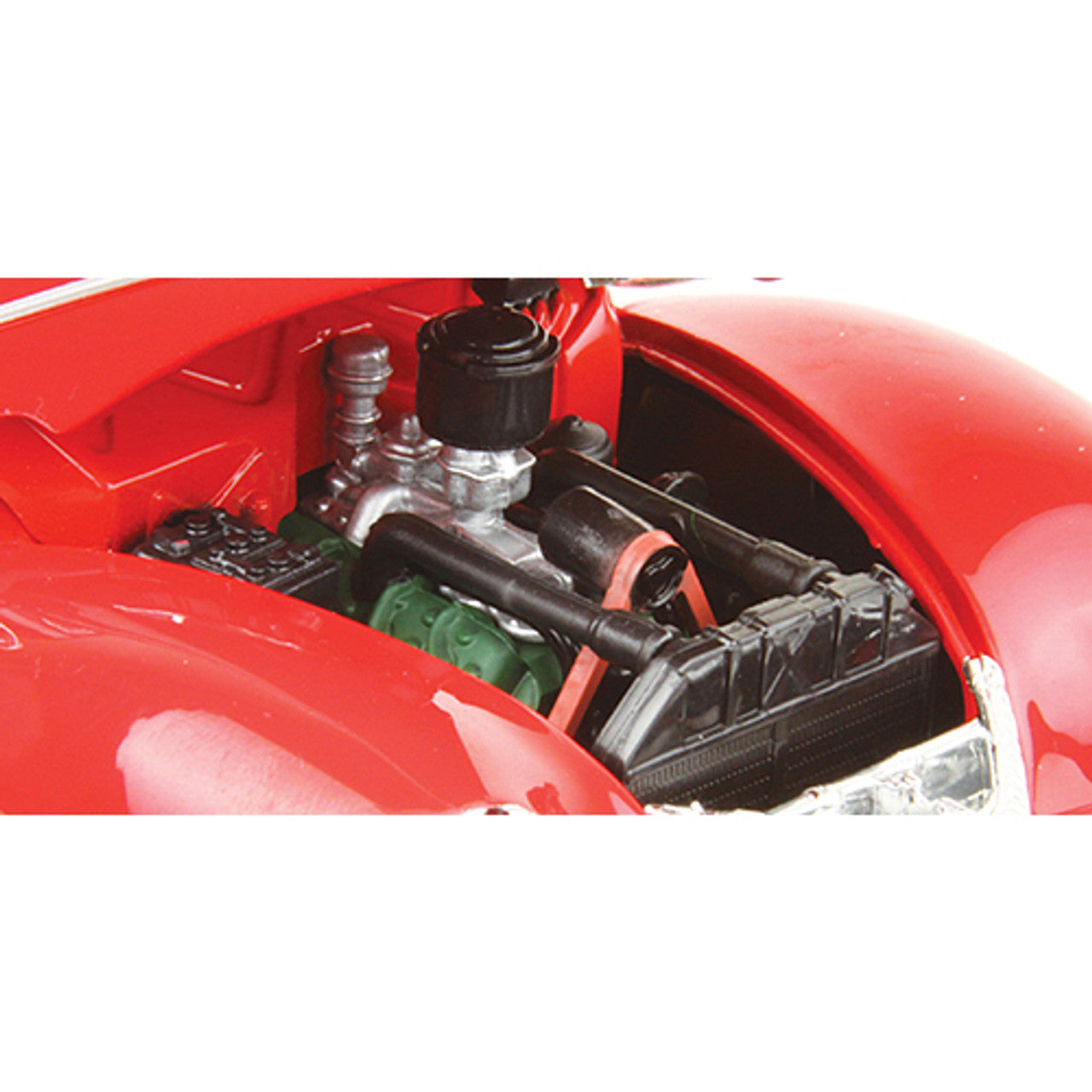 1939 Ford DeLuxe Coupe 1:18 Scale Diecast Model by Maisto