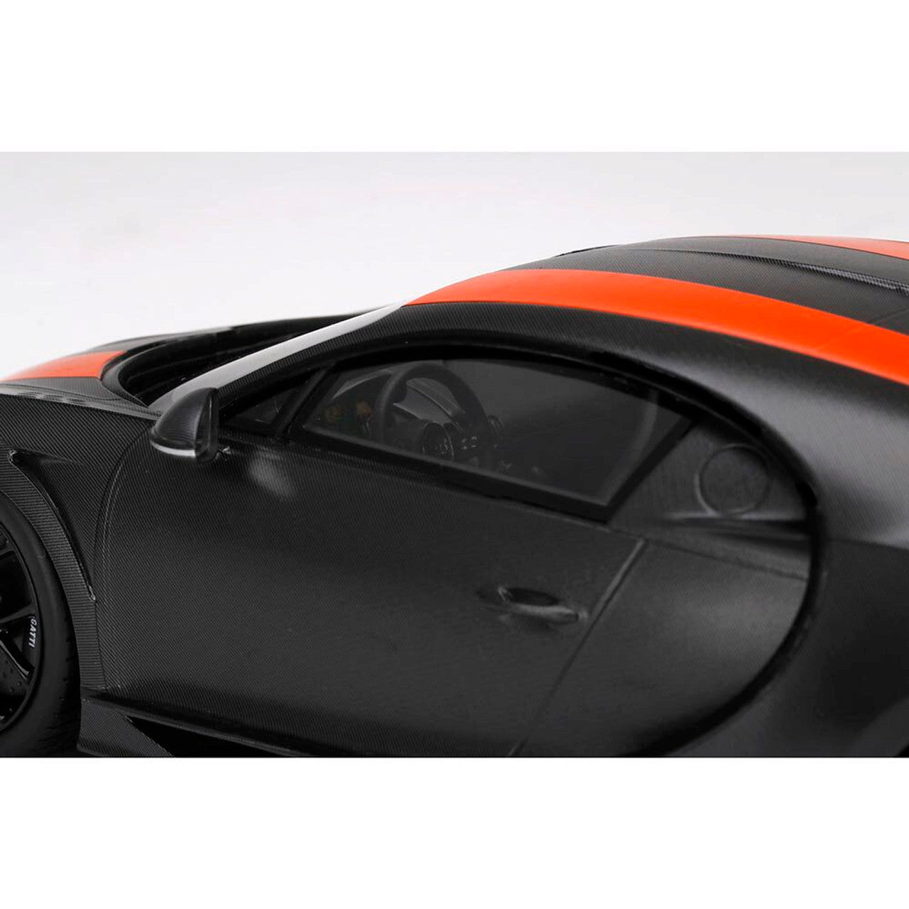 Bugatti Chiron Super Sport - 300+ MPH World Record Setter 1:18 Scale Cast Resin Model Car by Top Speed