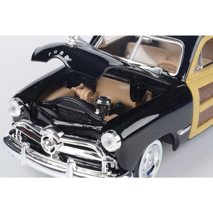 1949 Ford Woody Wagon 1:24 Scale Diecast Model by Motormax
