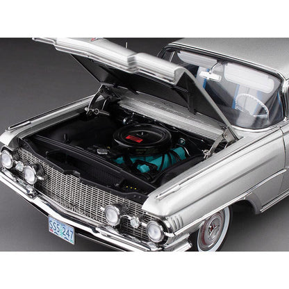 1959 Oldsmobile 98 Hardtop - Silver Mist  1:18 Scale Diecast Model by Sunstar