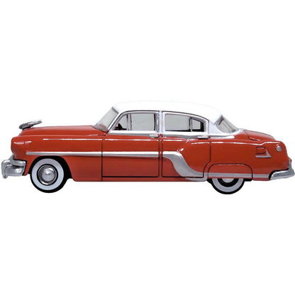 1954 Pontiac Chieftain 4-Door Sedan - Coral Red / Winter White 1:87 Scale Diecast Model Car by Oxford Diecast
