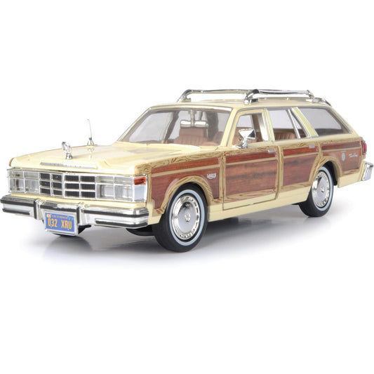 1979 Chrysler LeBaron Town & Country-Light Cashmere 1:24 Scale Diecast Model Car by Motormax
