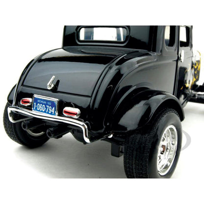 1932 Ford Hot Rod - Black Flames 1:18 Scale Diecast Model by Motormax