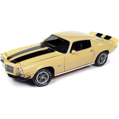 1972 Chevrolet Camaro Z/28 RS - Cream Yellow 1:18 Scale Diecast Model Car by American Muscle - Ertl